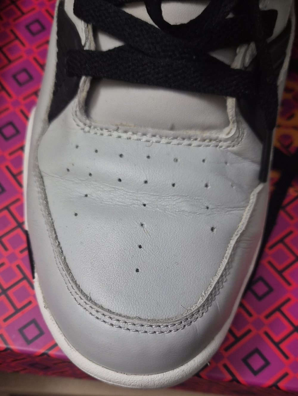 Vintage Reebok Pumps - Picture 8 of 9